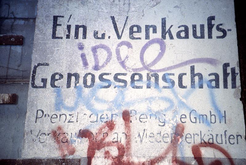 Berlin-Prenzlauer Berg, Knaackstr. 45, 7.3.1997.jpg